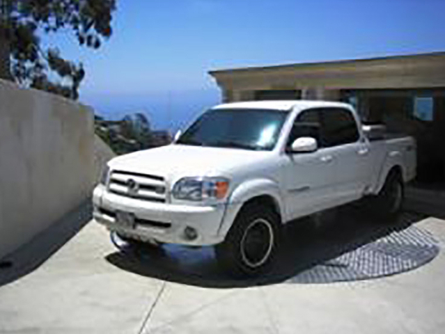 Durable Turntable for Outdoor Environments