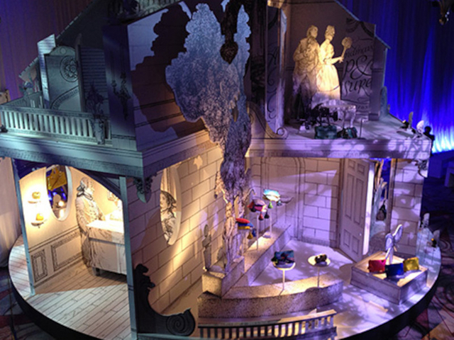 Customizable Revolving Stage for Stage Productions