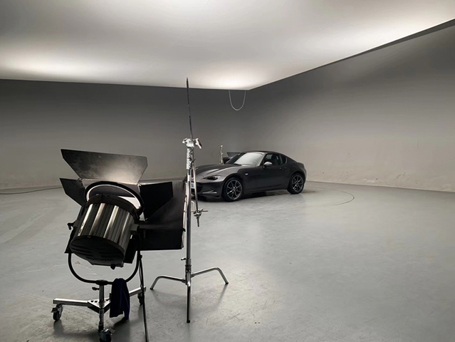 Smooth-Spin Photograph Studio Turntable for Product Display