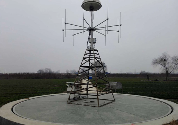 High-Precision Antenna Turntable for Testing